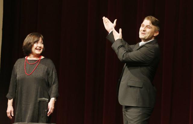 Předposlední soutěžní komedii v Městském divadle uvedli Ludmila Mecerodová a Josef Pejchal. Foto Michal Klíma